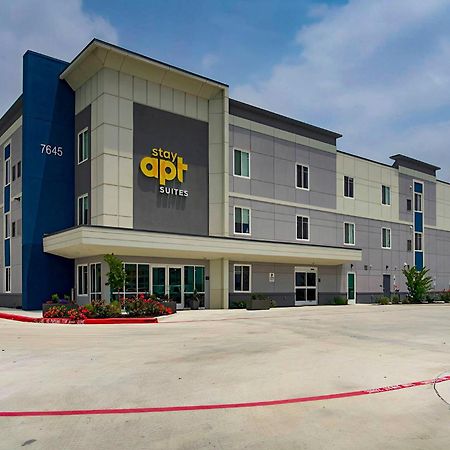 Stayapt Suites San Antonio-Randolph Live Oak Exterior foto